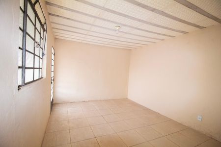 Casa à venda com 310m², 4 quartos e 1 vaga Casa à venda com 310m², 4 quartos e 1 vagaEdícula