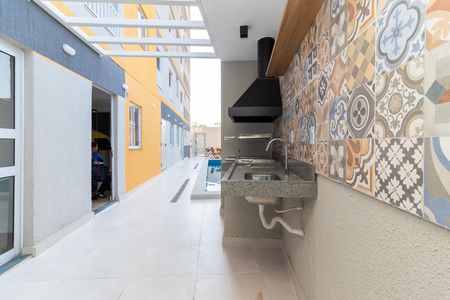 Apartamento à venda com 32m², 2 quartos e 1 vaga Apartamento à venda com 32m², 2 quartos e 1 vagaÁrea comum - Churrasqueira