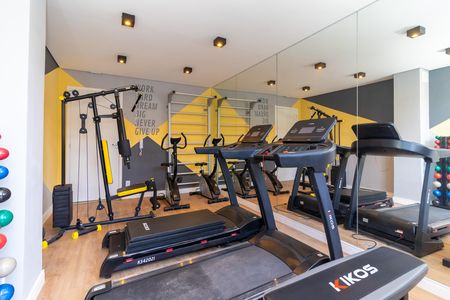Apartamento à venda com 32m², 2 quartos e 1 vaga Apartamento à venda com 32m², 2 quartos e 1 vagaÁrea comum - Academia