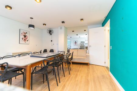 Apartamento à venda com 32m², 2 quartos e 1 vagaÁrea comum - Salão de festas