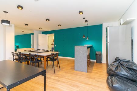 Apartamento à venda com 32m², 2 quartos e 1 vagaÁrea comum - Salão de festas