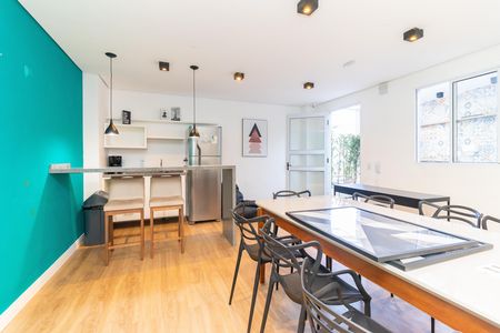 Apartamento à venda com 32m², 2 quartos e 1 vagaÁrea comum - Salão de festas