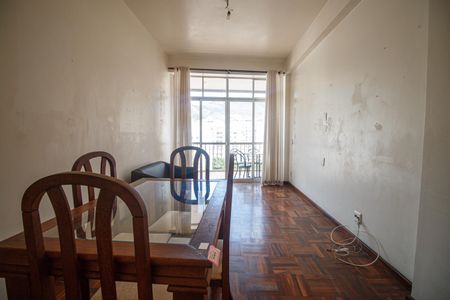 Sala de apartamento à venda com 3 quartos, 74m² em Grajaú, Rio de Janeiro