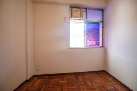 Apartamento à venda com 74m², 3 quartos e 1 vaga Apartamento à venda com 74m², 3 quartos e 1 vagaQuarto Suite