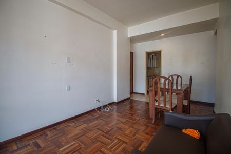 Sala de apartamento à venda com 3 quartos, 74m² em Grajaú, Rio de Janeiro