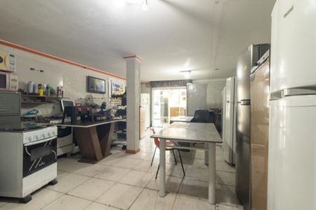 Sala de casa à venda com 1 quarto, 170m² em Sítio Cercado, Curitiba