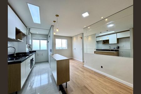 Foto 02 de apartamento à venda com 2 quartos, 41m² em Parque Arariba, São Paulo