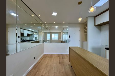 Foto 03 de apartamento à venda com 2 quartos, 41m² em Parque Arariba, São Paulo