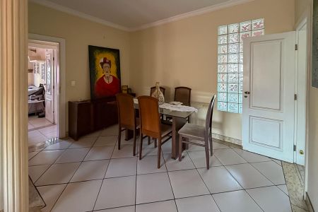 Apartamento à venda com 3 quartos, 93m² em Coração Eucarístico, Belo Horizonte