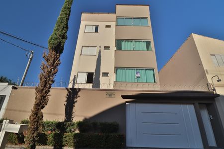 Apartamento para alugar com 75m², 2 quartos e 1 vagaFachada