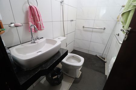 Apartamento para alugar com 75m², 2 quartos e 1 vagaBanheiro do Quarto 1
