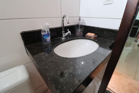 Apartamento para alugar com 75m², 2 quartos e 1 vagaBanheiro Social