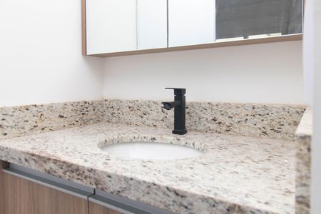 Banheiro social de apartamento para alugar com 1 quarto, 33m² em Farroupilha, Porto Alegre
