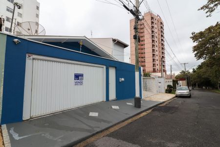 Fachada de casa à venda com 3 quartos, 250m² em Jardim Proença, Campinas
