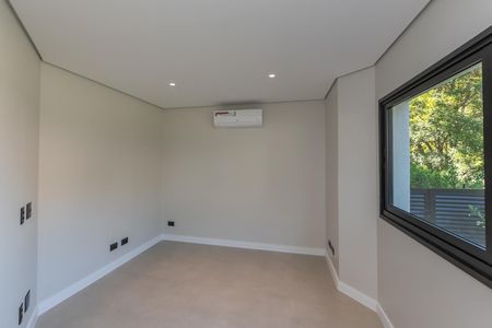 Casa de condomínio à venda com 516m², 4 quartos e 5 vagas Casa de condomínio à venda com 516m², 4 quartos e 5 vagasQuarto