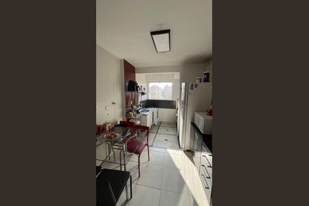Apartamento à venda com 66m², 2 quartos e 1 vagaCozinha