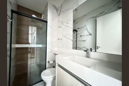 Banheiro de apartamento para alugar com 2 quartos, 34m² em Jurubatuba, São Paulo