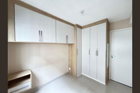 Quarto de apartamento para alugar com 2 quartos, 34m² em Jurubatuba, São Paulo