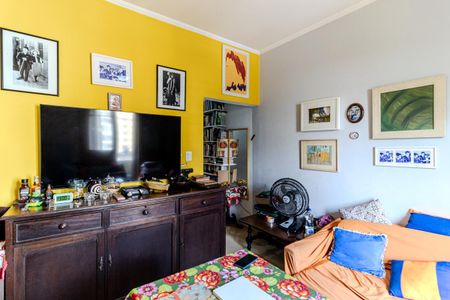 Apartamento à venda com 72m², 1 quarto e sem vaga Apartamento à venda com 72m², 1 quarto e sem vagaSala