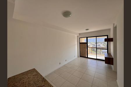 Apartamento à venda com 78m², 3 quartos e 1 vaga Apartamento à venda com 78m², 3 quartos e 1 vagaSala