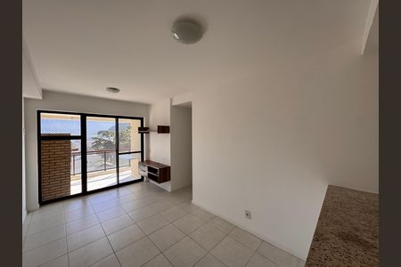 Apartamento à venda com 78m², 3 quartos e 1 vaga Apartamento à venda com 78m², 3 quartos e 1 vagaSala