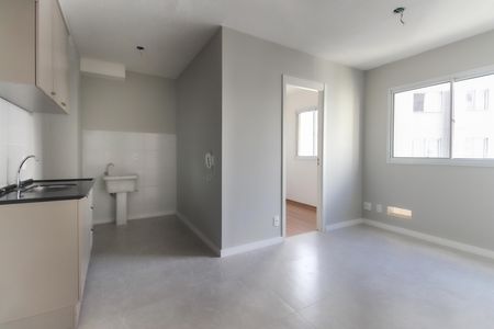 Sala de apartamento à venda com 2 quartos, 34m² em Guaianazes, São Paulo