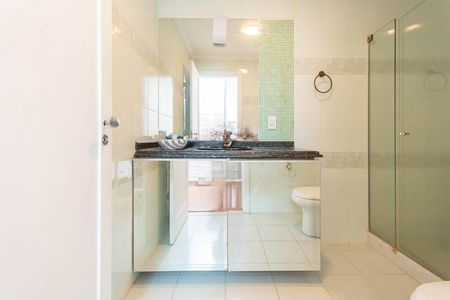 Casa para alugar com 346m², 4 quartos e 1 vagaBanheiro Suíte