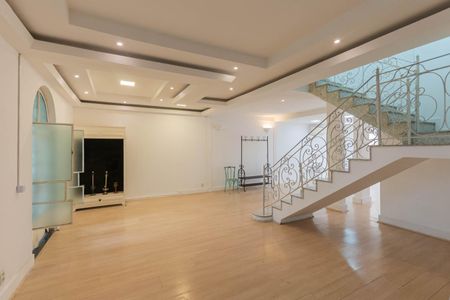 Casa para alugar com 346m², 4 quartos e 1 vagaSala
