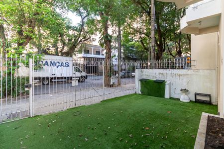 Casa para alugar com 346m², 4 quartos e 1 vagaQuintal