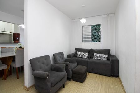 Sala de apartamento à venda com 2 quartos, 56m² em Chácara Agrindus, Taboão da Serra