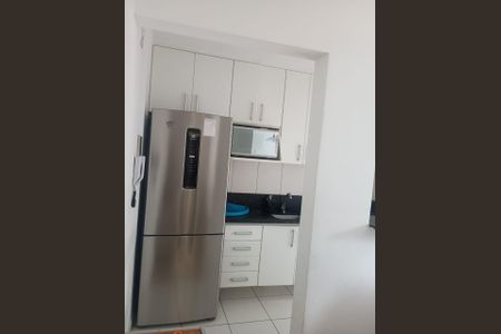 Cozinha de apartamento à venda com 2 quartos, 56m² em Chácara Agrindus, Taboão da Serra