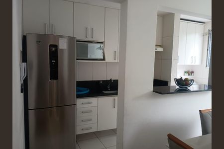 Cozinha de apartamento à venda com 2 quartos, 56m² em Chácara Agrindus, Taboão da Serra