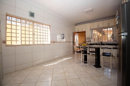 Casa de condomínio à venda com 800m², 4 quartos e 10 vagasSala 4