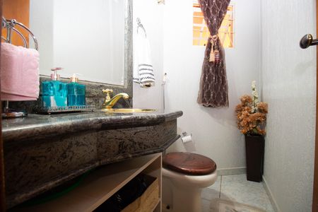 Casa de condomínio à venda com 800m², 4 quartos e 10 vagasLavabo