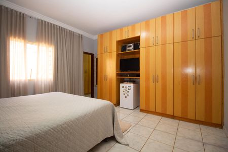 Casa de condomínio à venda com 800m², 4 quartos e 10 vagasSuíte Master