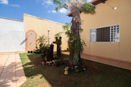 Casa de condomínio à venda com 800m², 4 quartos e 10 vagasQuintal