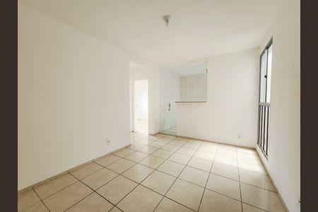 Sala de apartamento para alugar com 2 quartos, 45m² em Estrela do Oriente, Belo Horizonte