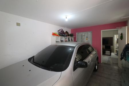 Casa à venda com 300m², 3 quartos e 1 vaga Casa à venda com 300m², 3 quartos e 1 vagaGaragem