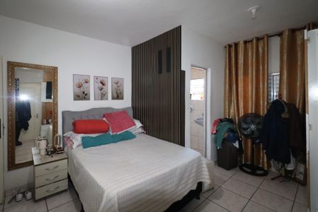 Casa à venda com 300m², 3 quartos e 1 vaga Casa à venda com 300m², 3 quartos e 1 vagaSuíte