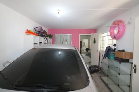 Casa à venda com 300m², 3 quartos e 1 vaga Casa à venda com 300m², 3 quartos e 1 vagaGaragem
