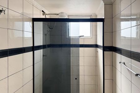Apartamento à venda com 53m², 2 quartos e 1 vaga Apartamento à venda com 53m², 2 quartos e 1 vagaBanheiro Social