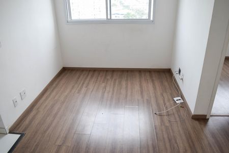 Sala de apartamento para alugar com 2 quartos, 42m² em Chácara Califórnia, São Paulo