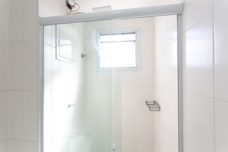 Banheiro de apartamento para alugar com 2 quartos, 42m² em Chácara Califórnia, São Paulo
