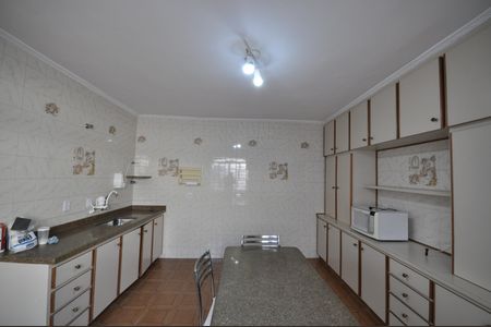 Casa para alugar com 130m², 2 quartos e sem vagaCozinha