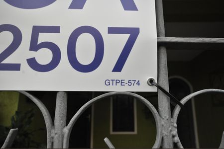 Casa para alugar com 130m², 2 quartos e sem vagaPlaca