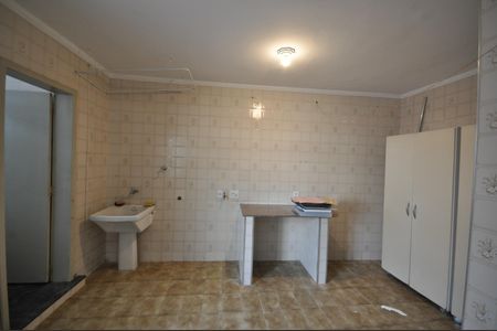 Casa para alugar com 130m², 2 quartos e sem vagaÁrea de Serviço