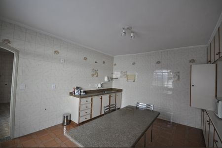 Casa para alugar com 130m², 2 quartos e sem vagaCozinha