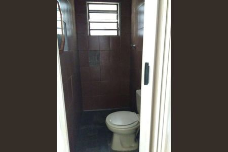 Casa à venda com 107m², 3 quartos e 2 vagas Casa à venda com 107m², 3 quartos e 2 vagasLavabo