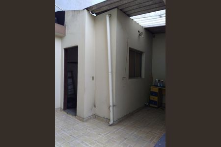 Casa à venda com 107m², 3 quartos e 2 vagas Casa à venda com 107m², 3 quartos e 2 vagasÁrea externa