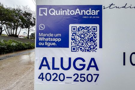 Studio para alugar com 32m², 1 quarto e sem vaga Studio para alugar com 32m², 1 quarto e sem vagaPlaquinha